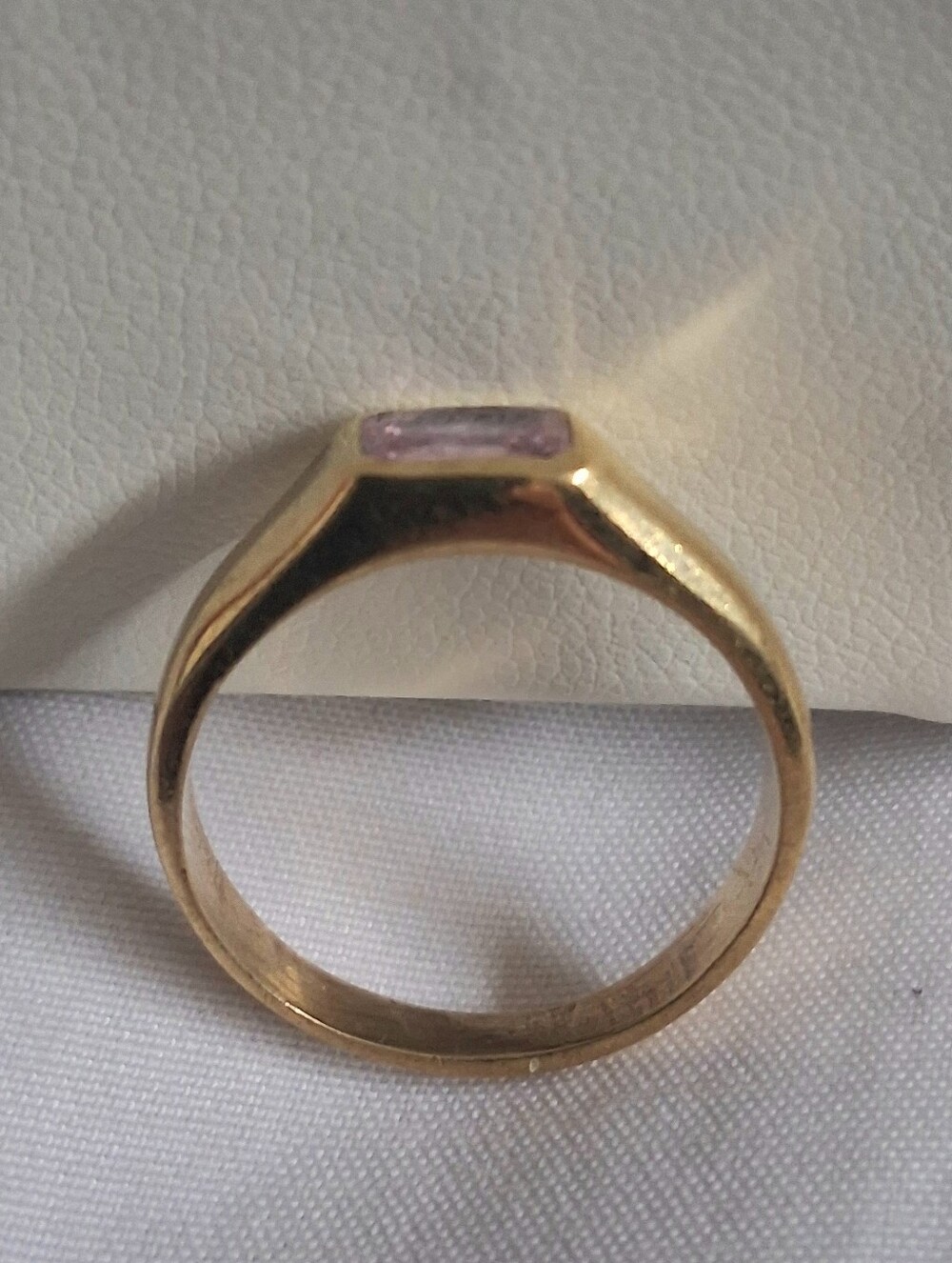 GOLD TONE ROSE QUARTZ SIGNET RING - Picture 3 of 8